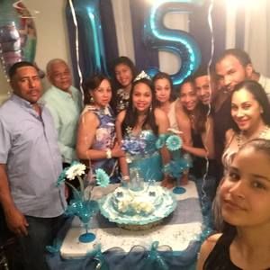 Meet your Posher, Yanet